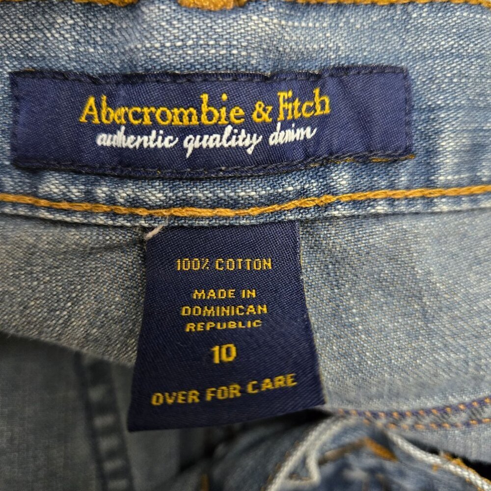 Abercrombie & Fitch Denim capris Size 10 Mid-Rise Straight Leg Light Wash Y2K - Picture 3 of 7